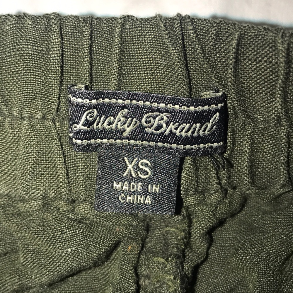Shorts - Picture 3 of 3